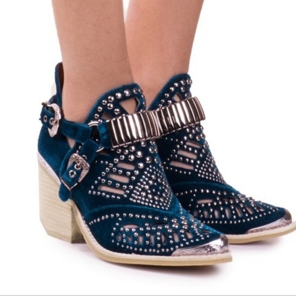 Jeffrey Campbell Calhoun Blue Boots...I found them !! - Picture 2 of 2